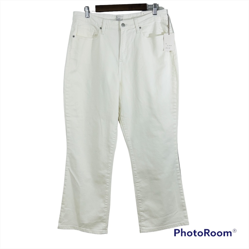 A New Day Ivory Denim Jeans High Rise Bootcut Target Womens Size 14 Regular NWT